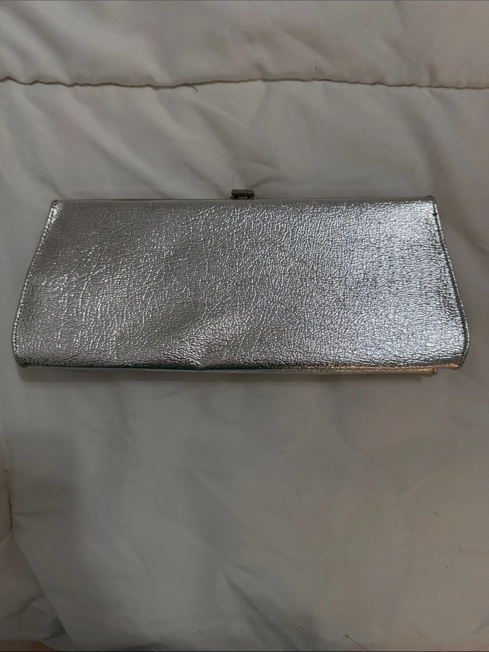 Metallic Silver vintage Evening Clutch purse circular clasp